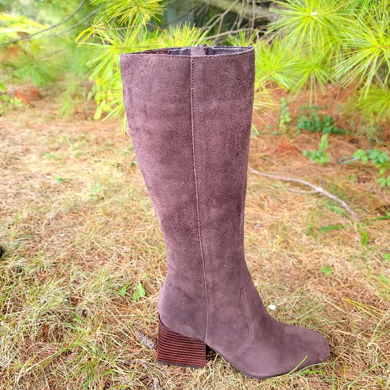 CHOCOLATE SUEDE
