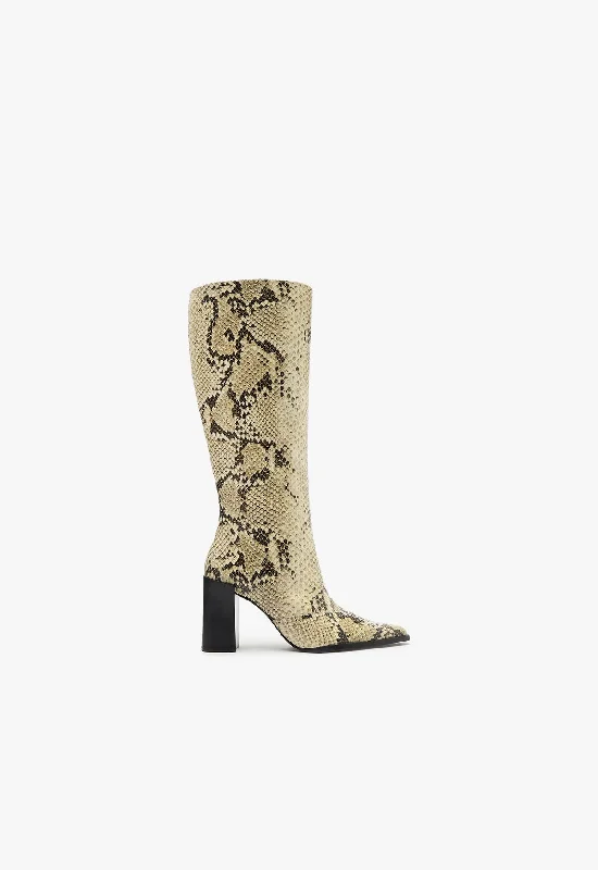 Raffaela Up Boot