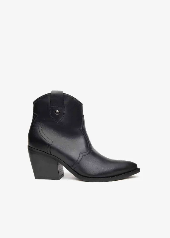 NeroGiardini Buttero Western Ankle Boot